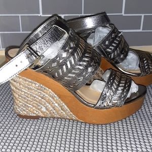 RALPH LAUREN  ANKLE STRAP PLATFORM SIZE 5.5